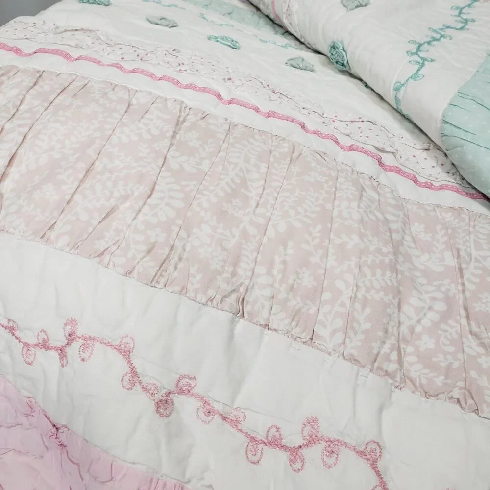 Pottery Barn Kids  cotton embroidered Full size quilt